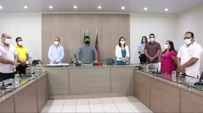 Câmara municipal recebe a solenidade de posse dos novos concursados
